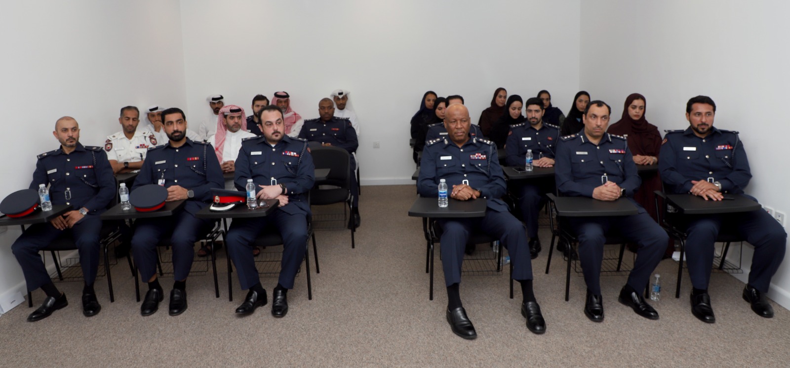 الشئون القانونية تنظم محاضرة توعوية بالتعاون مع مركز الملك حمد العالمي للتعايش السلمي<